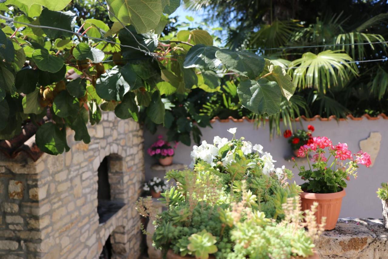 Apartment Sole Poreč Dış mekan fotoğraf